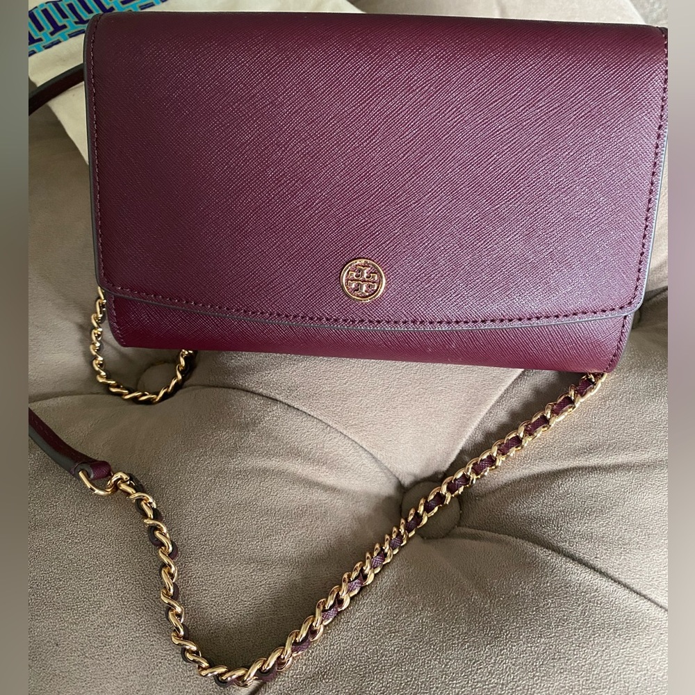 Tory Burch Robinson Chain Crossbody wallet